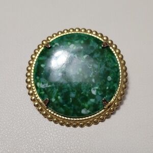 Vintage Unsigned Faux Green‎ Peking Glass Gold Tone Filigree 1.75" Brooch Pin